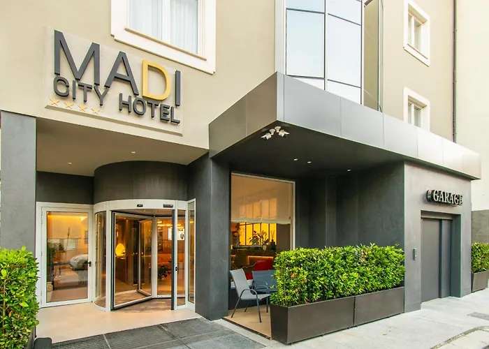 Madi city Hotel LʼAquila